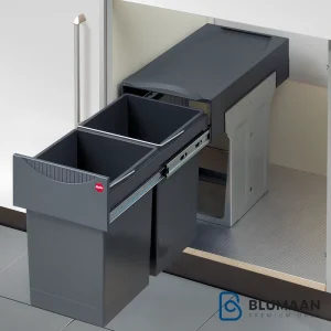سطل زباله توکار Hailo Tandem Q130 فانتونی، محصولی با کیفیت از بلومان برای آشپزخانه شما.