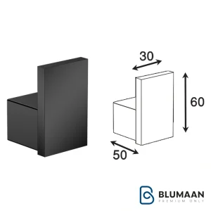 عکس باکیفیت از آویز لباس و حوله تک قلاب پیچی فانتونی، نصب شده در حمام و نشان دادن کاربرد آن.
