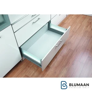 عکس باکس شیشه LED یونی هوپر با نورپردازی جذاب برای ویترین و دکوراسیون.