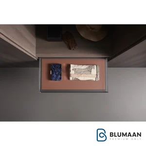 طبقه چرمی ریلی داخل کمد لباس با بدنه LED WS4159 - یونی هوپر - نمای دوم