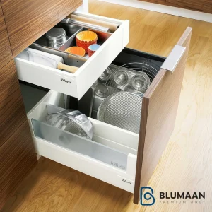 لوازم کشو مخفی اینتیوو بلوم برای نظم بخشیدن به کشوهای آشپزخانه.